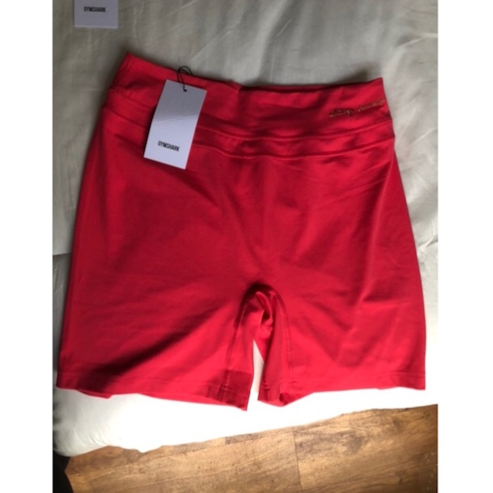 NWT- Whitney Simmons Gymshark shorts- XL